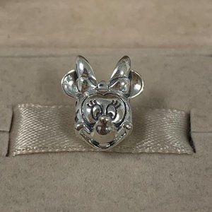 Pandora Disney Minnie Mouse Charm